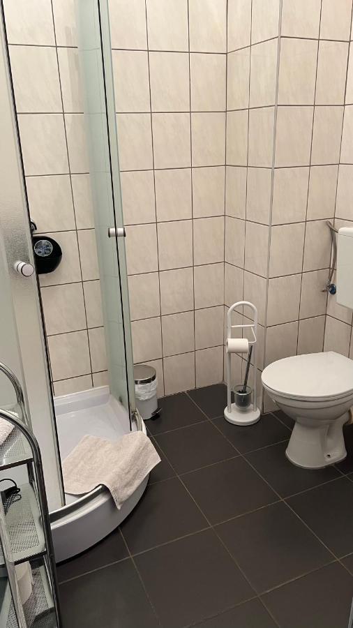 Pension Chevermeto Chemnitz Exteriör bild